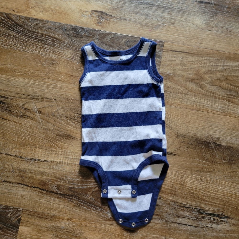 Carter's 6 months onsie